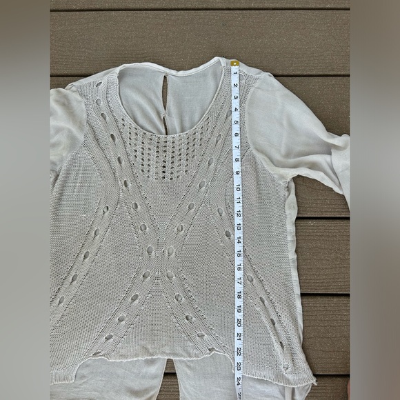 74.Women’s Italian BeigeTop
Size:M Petite - Picture 14 of 16